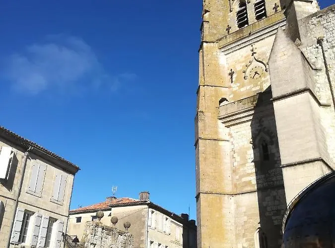 De La Cathedrale - *