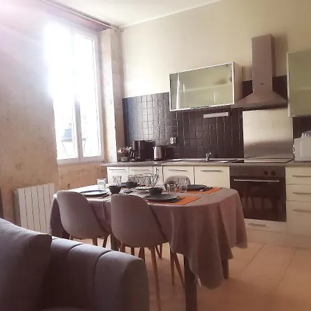 De La Cathedrale - *