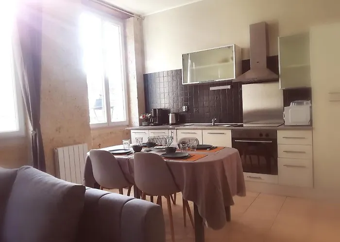 De La Cathedrale - *